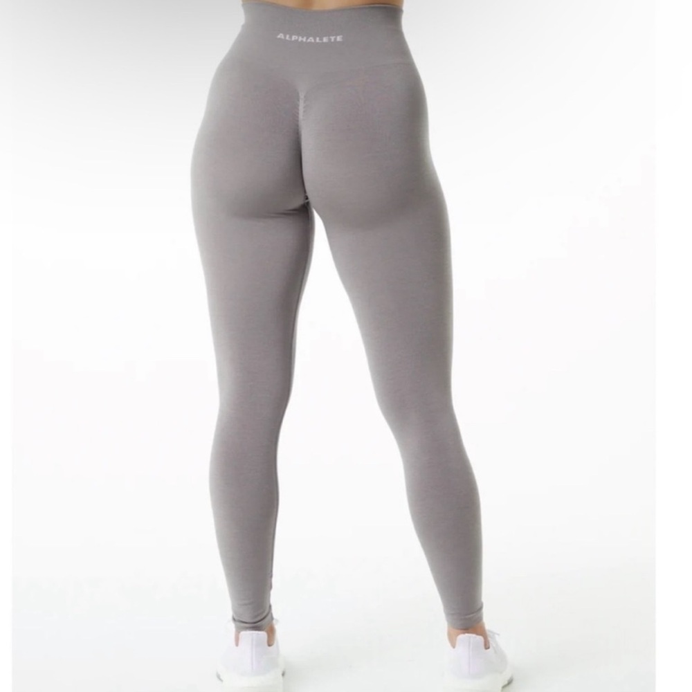 Alphalete Amplify Leggings in Storm Grey XS/S - Picture 2 of 4